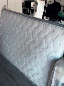 Serta DOUBLE/FULL Mattress Pillow top