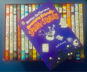 Diary of a Wimpy Kid Box of Books