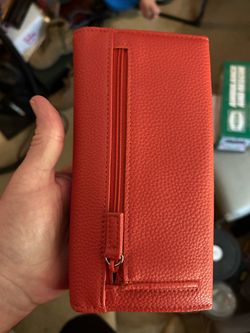 Woman’s wallet
