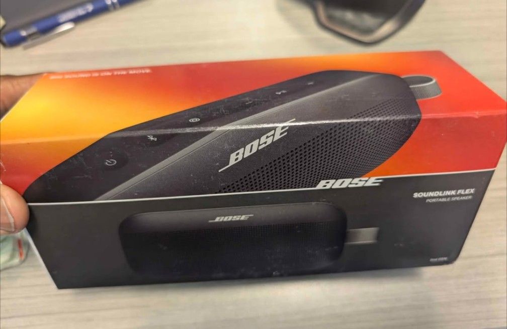 Bose Soundlink Flex - 2nd Generation Brand New Never opened