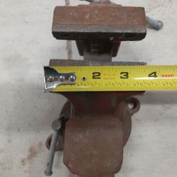Ridgid 3 1/2"  Swivel , Anvil, Pipe Vise