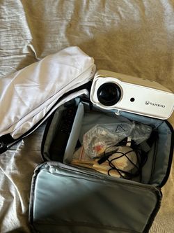 Vankyo Portable Projector with Carrying Case