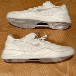 Size 9.5 - Nike Kobe 8 Protro Low Halo