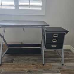 Art Desk