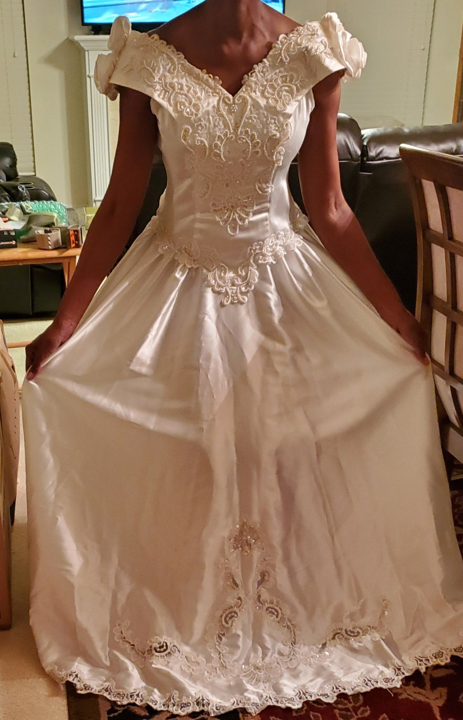 Wedding gown with long train make offer