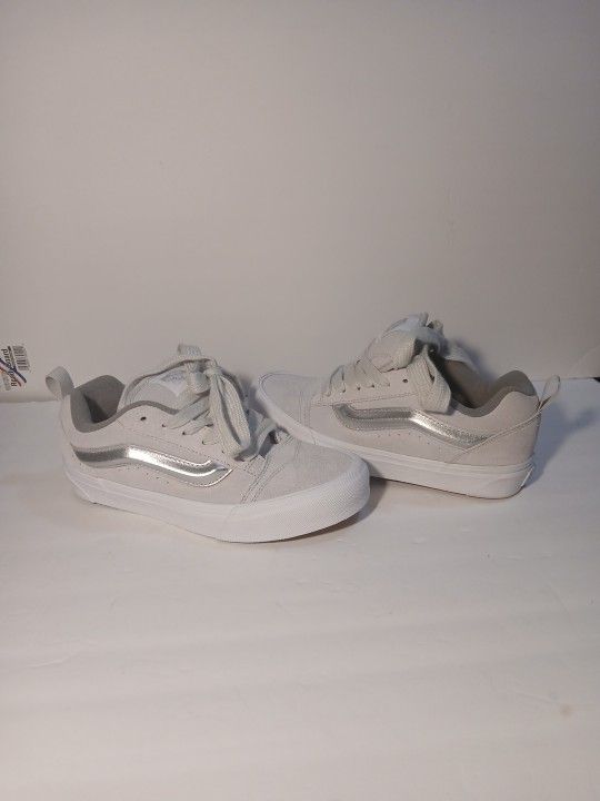 Womens Sz 7.5 Mens 6 - Vans Knu Skool VN0009QCX1K Metallic Silver