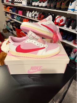 Travis Scott x Air Jordan Retro 1 “Tropical Pink”