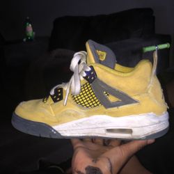 Yellow Thunders