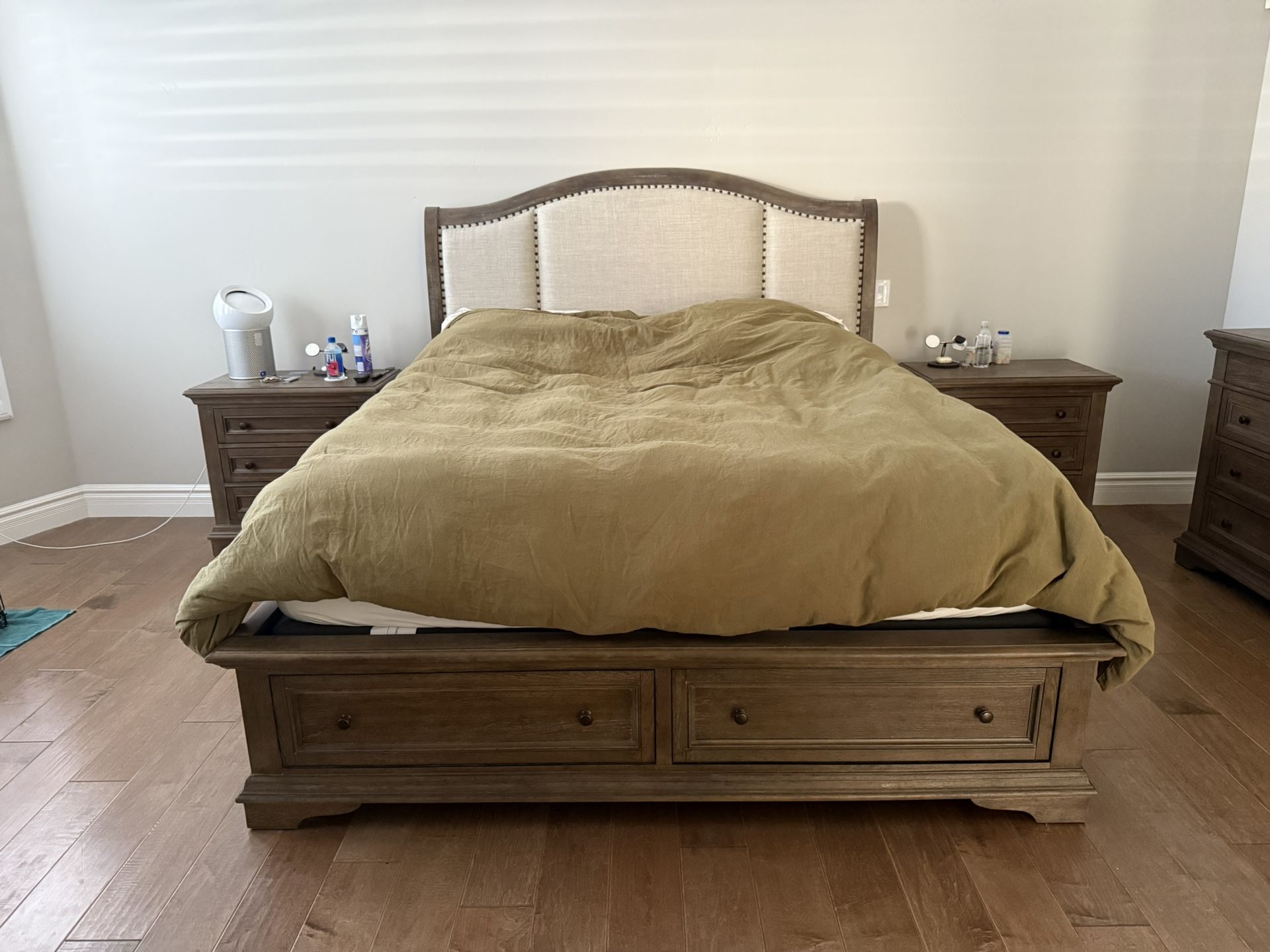 King Bedroom Set