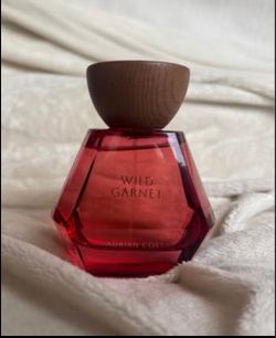 Pour Femme | Eau de Parfum Wild Garnet