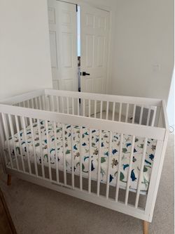 Crib with Mattress