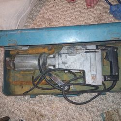 Makita Demolition Hammer-electric