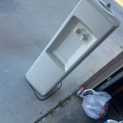 Water Dispenser 
