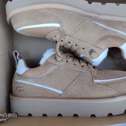 UGG Sungazer Women Size 8