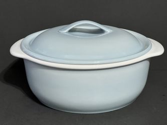 Corning Ware Colours 2.5qt Round Dish With Cover- New