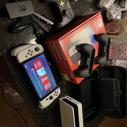 Nintendo Switch OLED (BLACK/White)