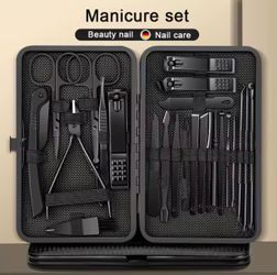Black Manicure Set with Case