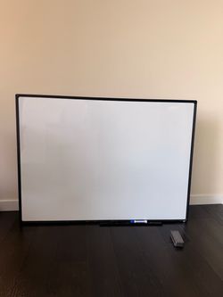 Whiteboard 4ft x 3f wall mount