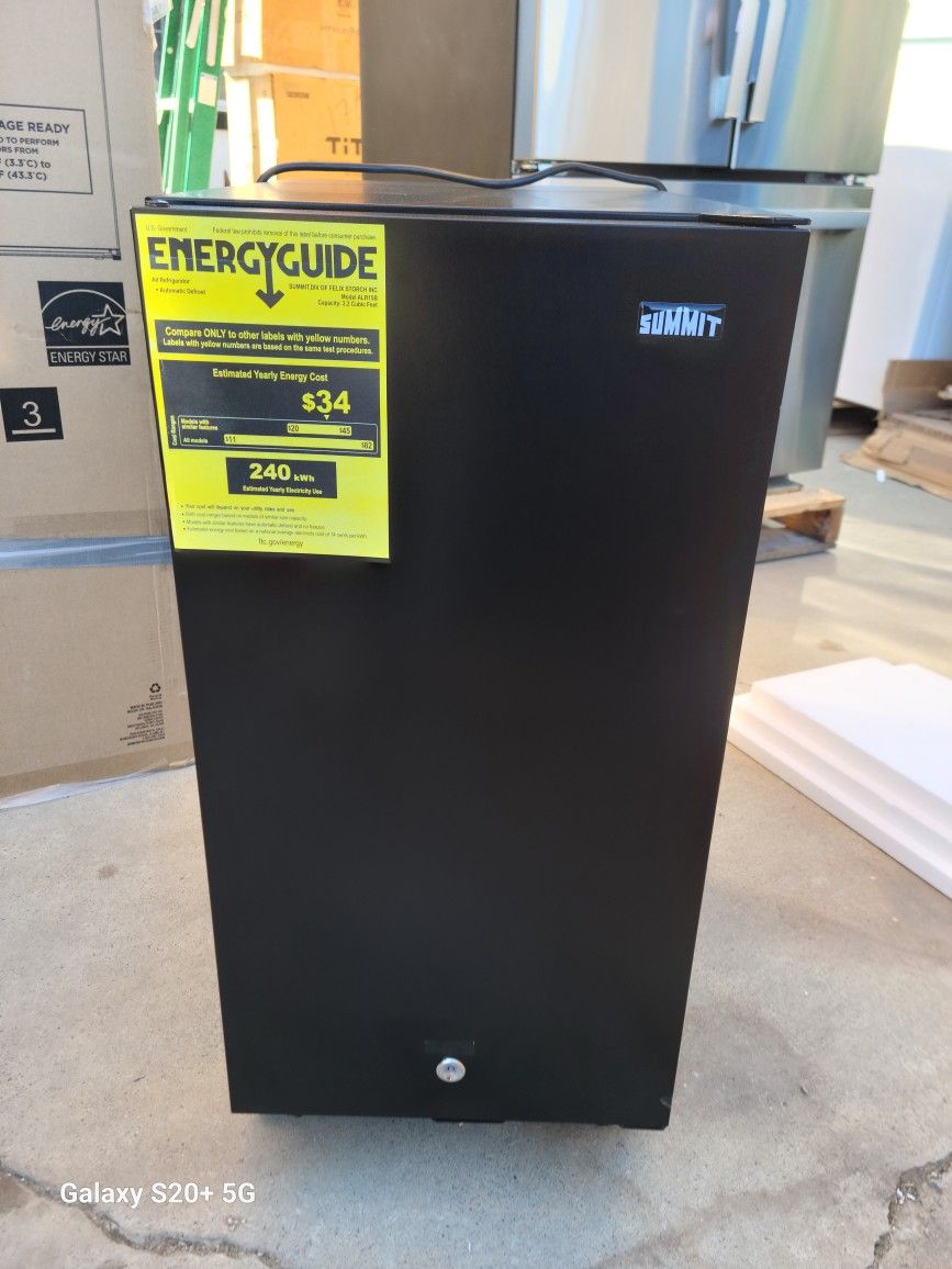 15" Mini Fridge 
