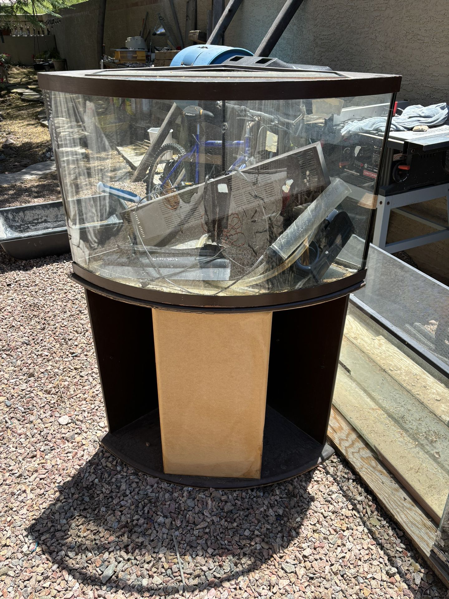 Large Bow Front Fish Tank With Stand- 2 Extra Tanks!