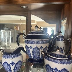 Bombay China Tea Pot Set