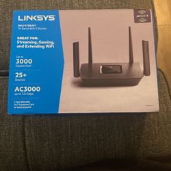 Linksys Max stream Tri- Band Wi-Fi 5 Router/Extender 