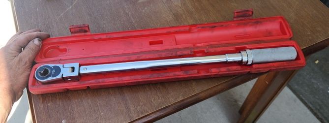 SNAP ON 1/2  in Torque Wrench QJFR3250