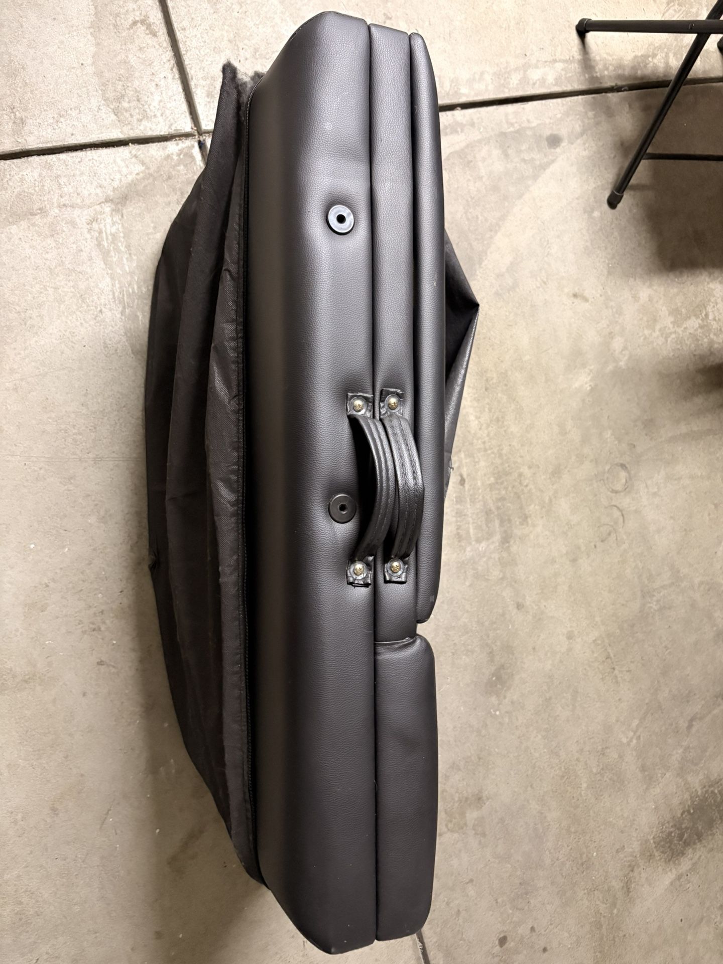 Foldable Massage Or Esthetician Table