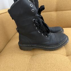 Like New Doc Martins (Size 8)