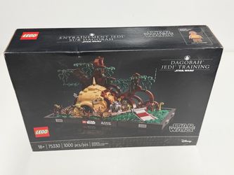 LEGO Star Wars: Dagobah Jedi Training Diorama (75330) | New & Sealed