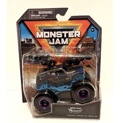 Monster Jam Monster Truck (Includes surprise)