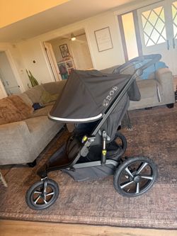 BOB Gear Alterrain Pro Jogging Stroller — Black