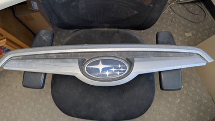 2019-2021 Subaru Forester Front Upper Grille Assembly (OEM)