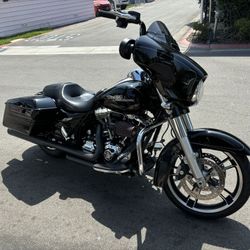 2014 Harley Davidson Street Glide Special FLHXS