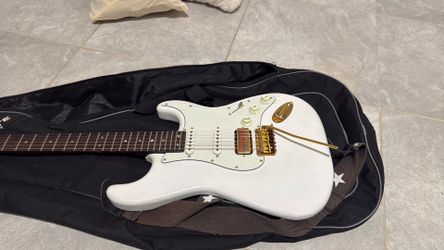 Electric guitar
