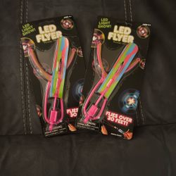 New 2 LED Flyer Flying Toy Flies Over 30 Feet Light Show
