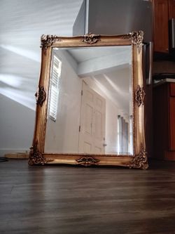 GOLD MIRROR