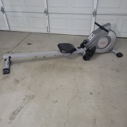 Rowing Machine - Foldable 
