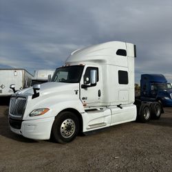 2019 International LT625 W Cummins