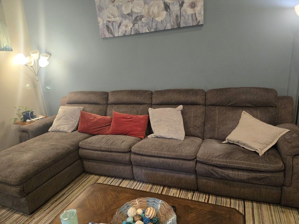 Large Power- Reclining Sectional Couch. Good Condition.