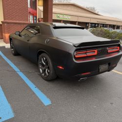 Dodge Challenger SXT 