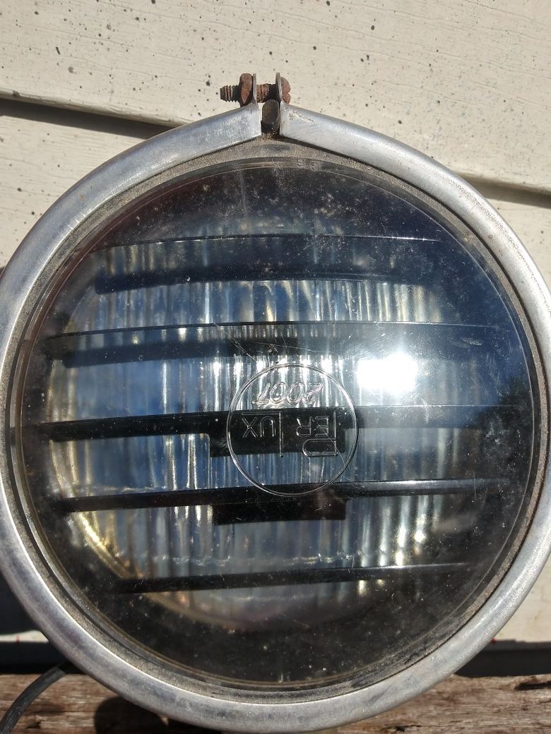 Spotlight/headlight/ratrod/cycle.