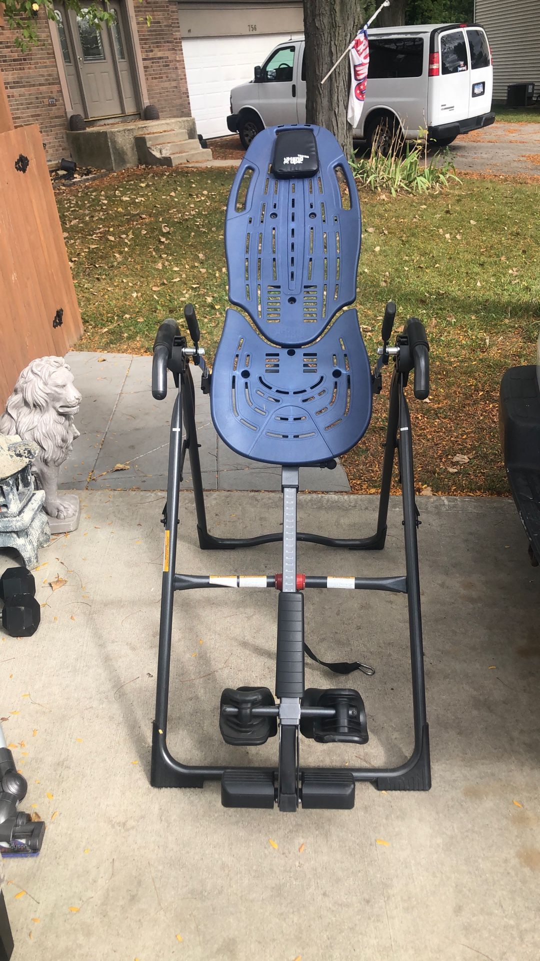 Teeter Hang Ups EP-960 Inversion Table with Back Pain Relief