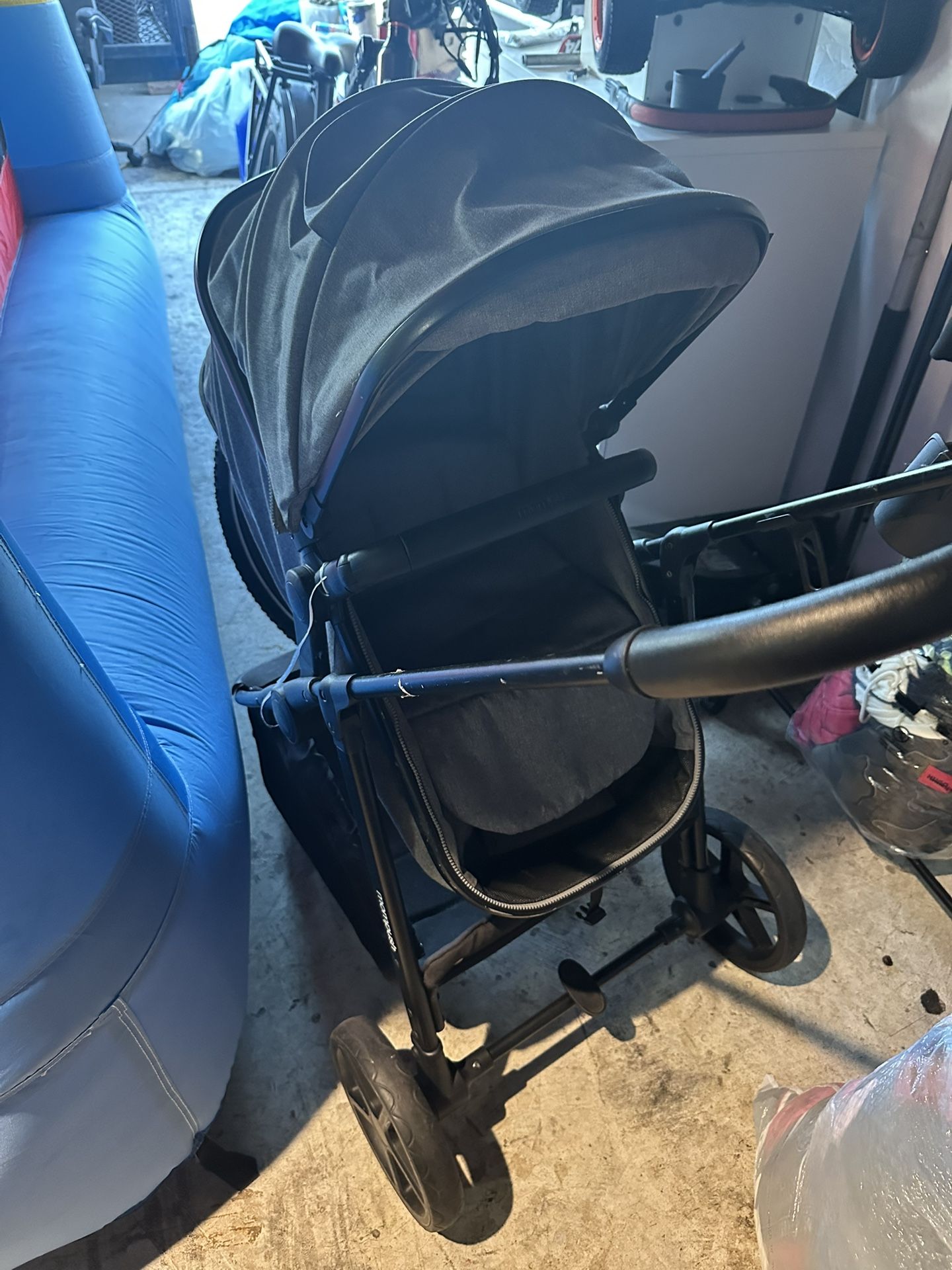 Mom pushed Stroller