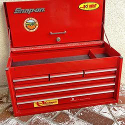 Snap-On 26" Nine-Drawer Top Chest Gloss Red Tool Box NO KEY Very Good condition!! 12” D 15” T