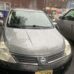 ‘07 Nissan Versa 
