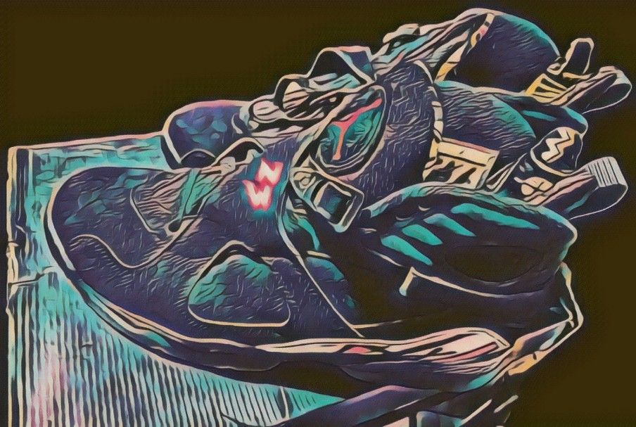 JORDAN 8 RETRO BLACK/WHITE