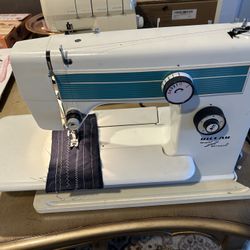 Sewing Machine 
