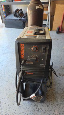 Hobart handler 210mvp welder with cart and c25 cylinder