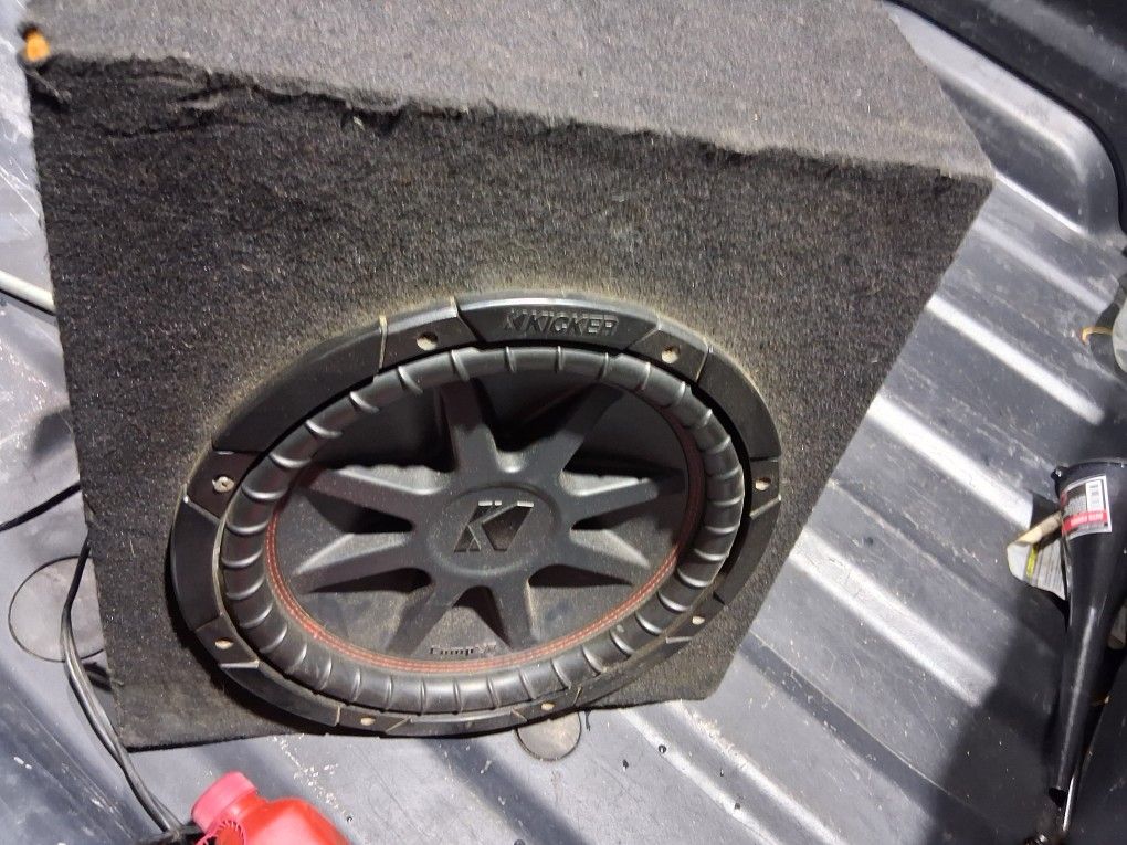 Amplifier An 2 12inch Subs Both Our Comp Kickers!!!